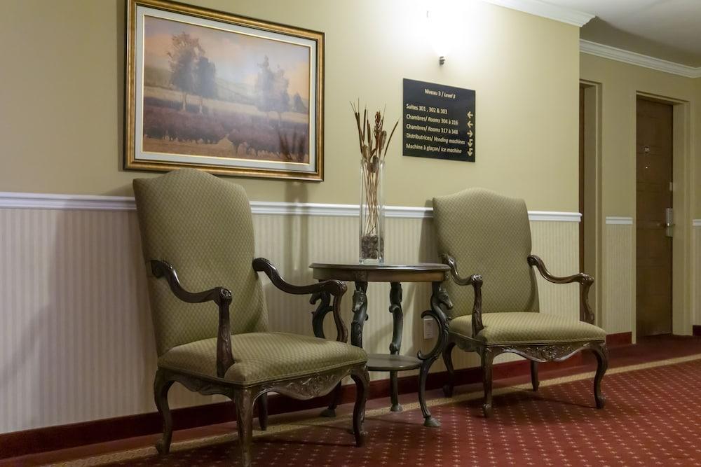 Hotel Brossard Bagian luar foto