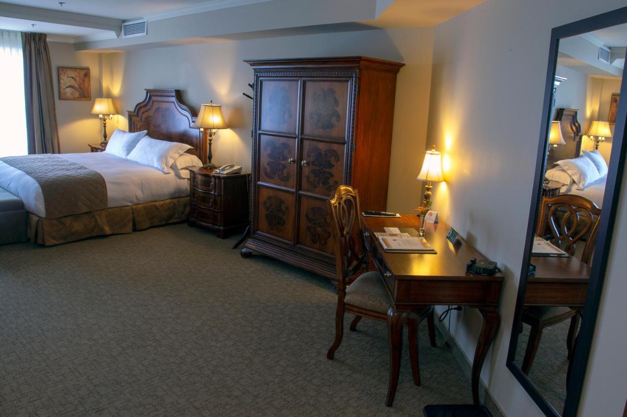 Hotel Brossard Bagian luar foto